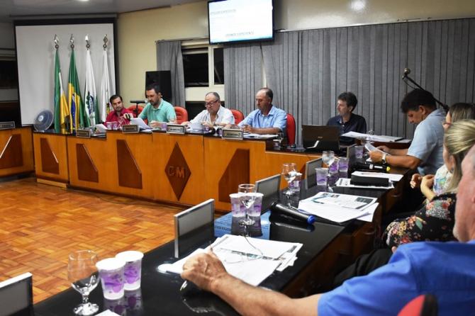 Câmara de Laranjeiras realiza sessão ordinária 006/18